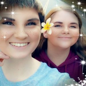 Meet your Posher, Cierra